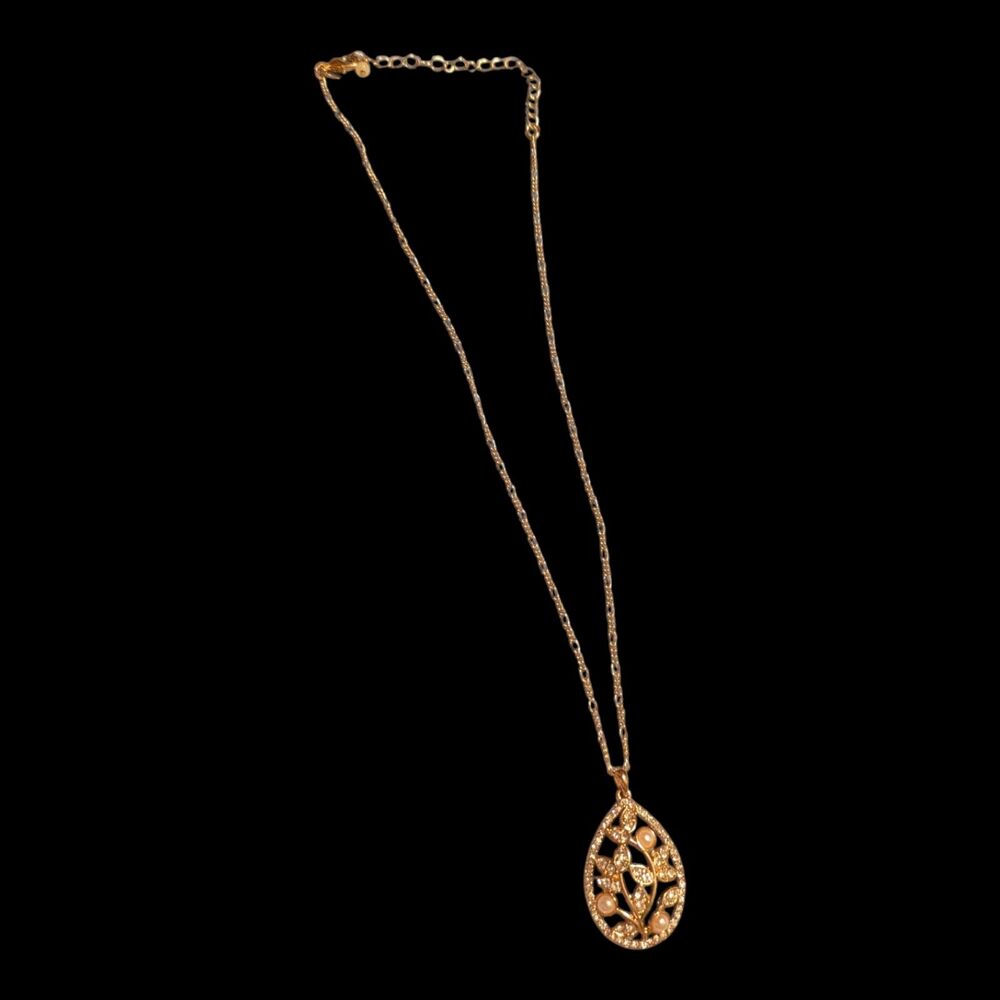 Gold Tone Charm Bracelet & Matching Pendant Necklace Set Floral Teardrop - Picture 3 of 5